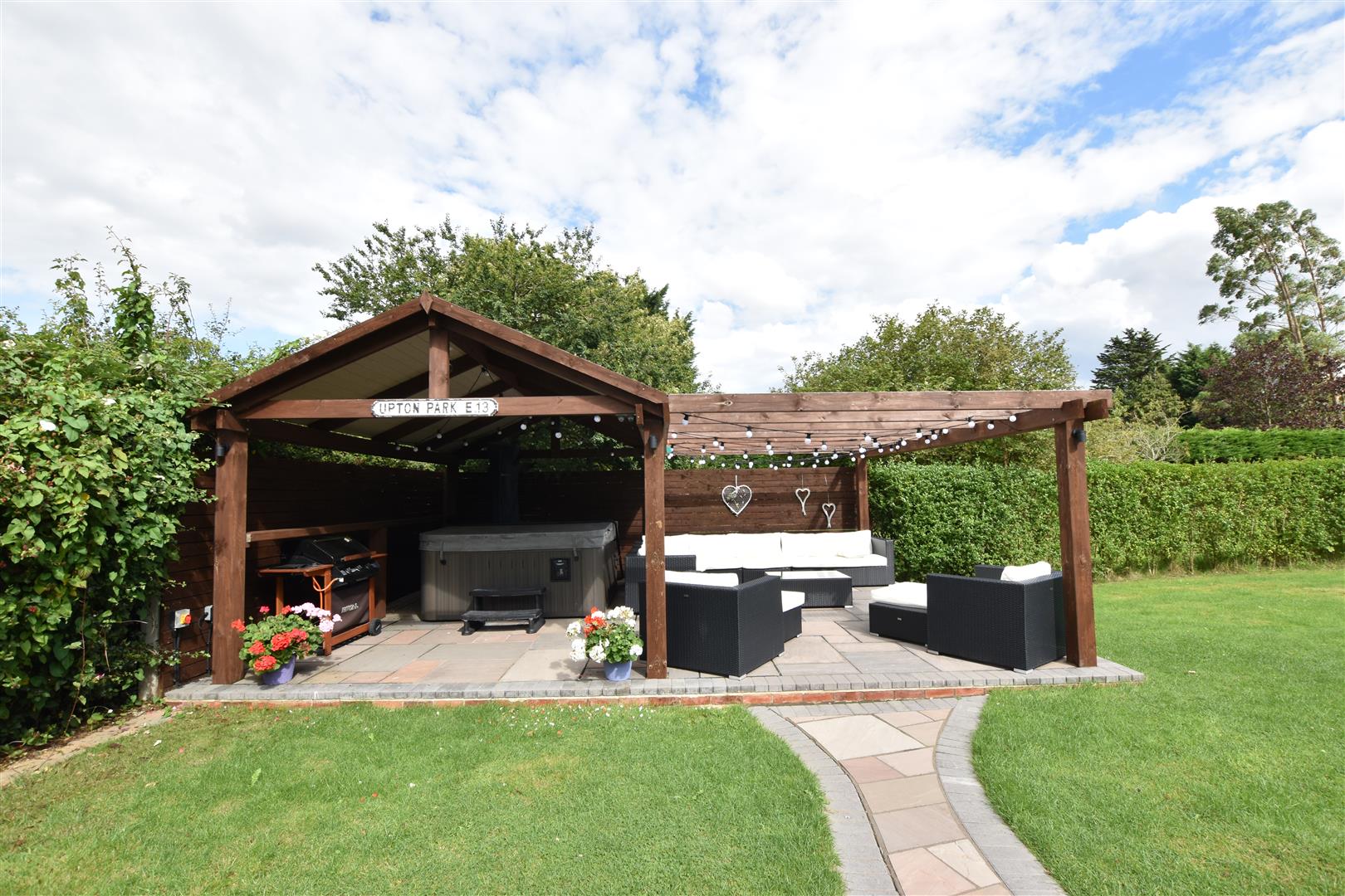 UNDER COVER SEATING AREA